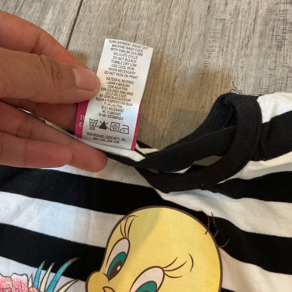 Vintage Retro Warner Bros Tweety Bird T-Shirt Striped Wild Thing Graphic Tee L - Picture 6 of 7